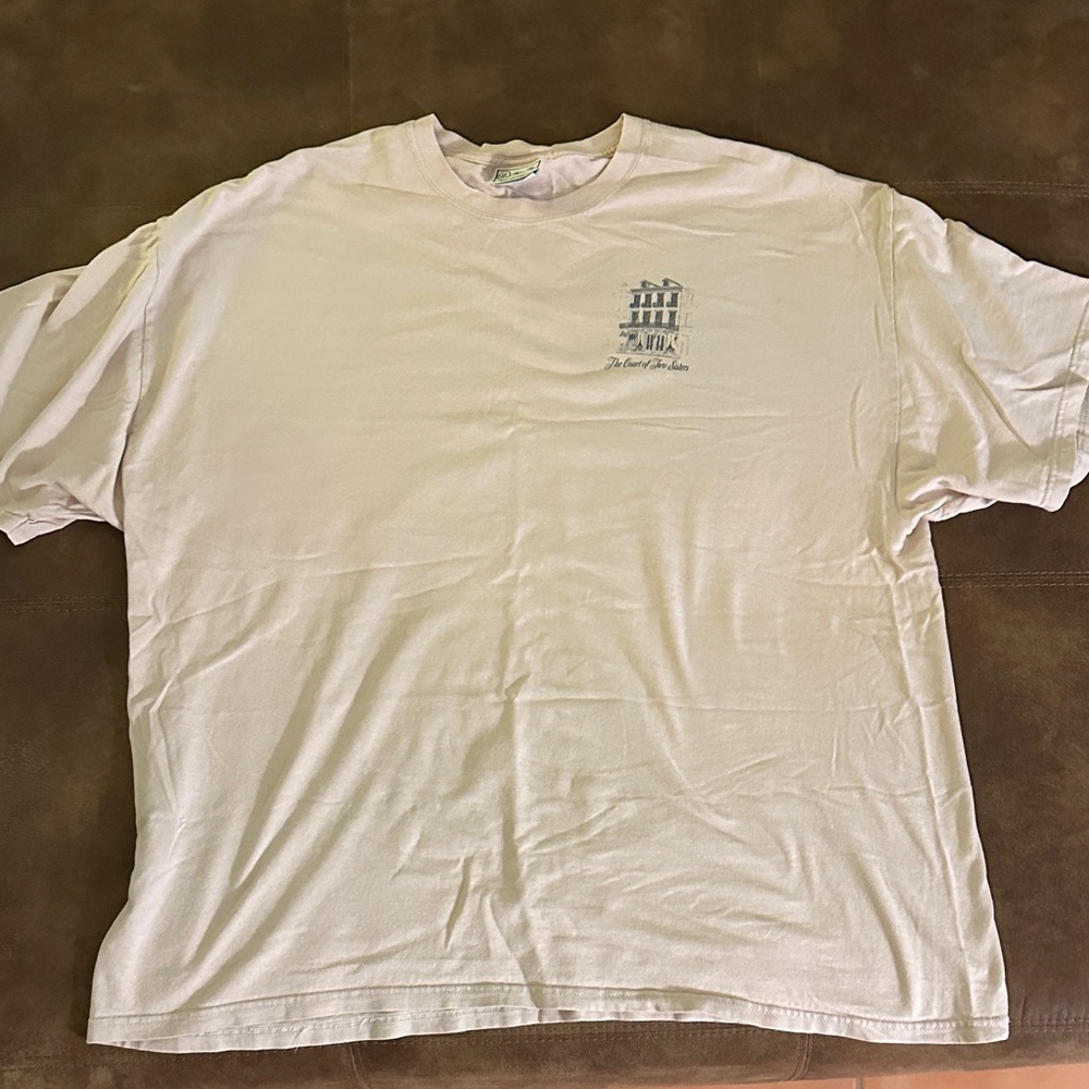 The Court of Two Sisters Elegant Cream Women's Short Sleeve Tee